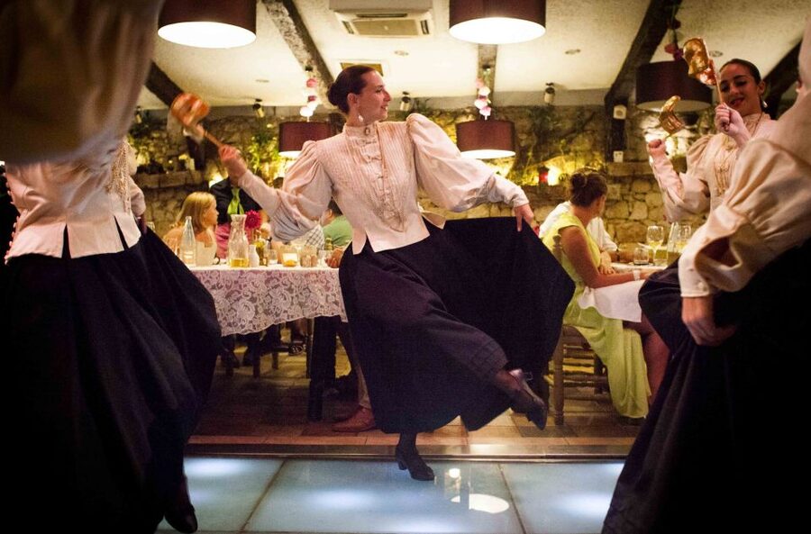 Malta: Folklore Dinner Show at a Traditional Restaurant - Hotel transfers make an out-of-town dinner easier
