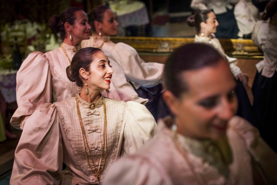 Malta: Folklore Dinner Show at a Traditional Restaurant - What arrives on the four-course menu
