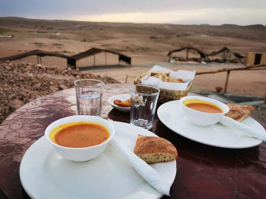 Marrakech: Agafay Desert Dinner, Live Music & Fire Show - The camel ride before dinner