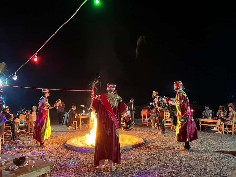 Marrakech: Agafay Desert Dinner, Live Music & Fire Show - Who will enjoy this evening most?