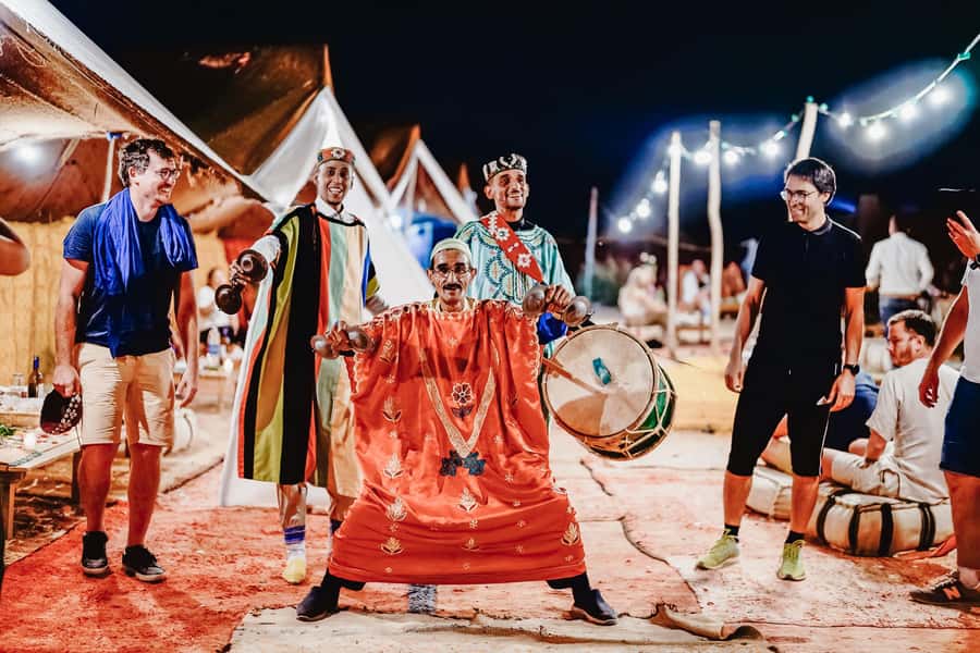Marrakech: Agafay Desert Pool, Dinner & Live Show Experience - Mint tea, camp atmosphere, and time beside the pool