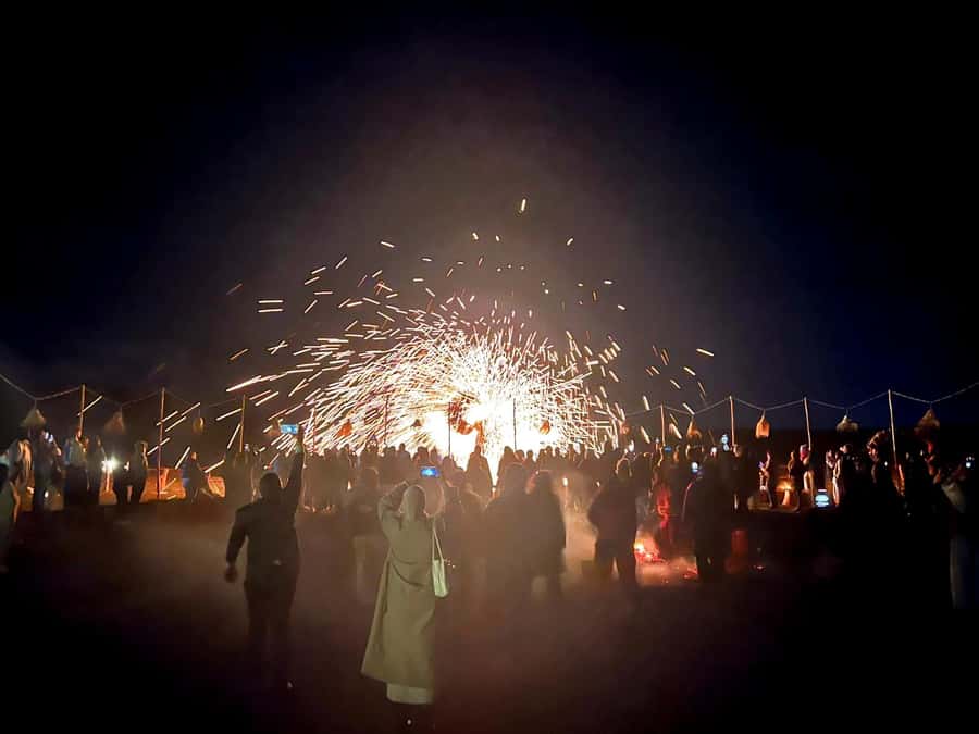 Marrakech: Agafay Desert Quad Biking & Dinner Show - A three-course Moroccan dinner after dark