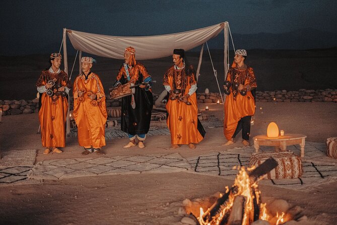 Marrakech: Agafay Desert Quad Biking Tour with Dinner-Show - Guides and the human side of the tour