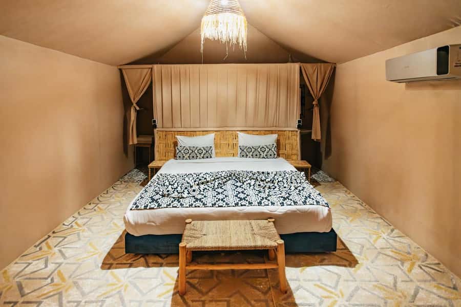 Marrakech: Agafay Desert Retreat, Tent, Dinner, Show & Pool - Welcome tea, pools, and the Atlas view