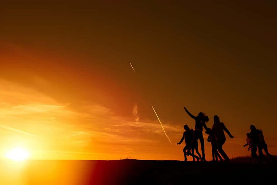 Marrakech: Agafay Desert Sunset, Camel Ride, Dinner and Show - Moroccan dinner under the stars