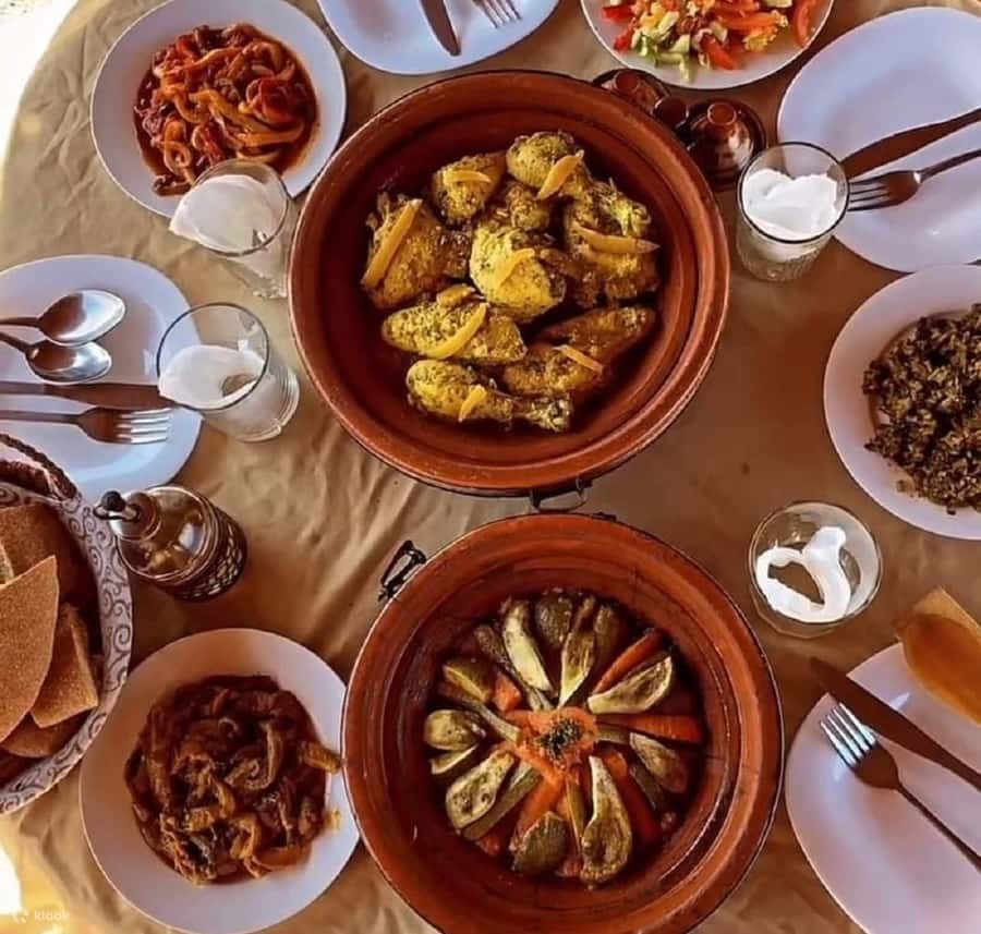 Marrakech: Agafay Dinner Show with Quad/Camel Ride and Pool - Key points to know before you book