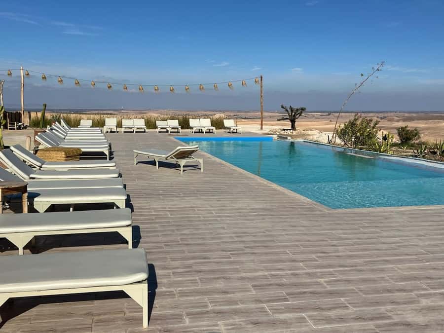 Marrakech: Agafay Dinner Show with Quad/Camel Ride and Pool - Moroccan tea, pastries, and a first look at camp