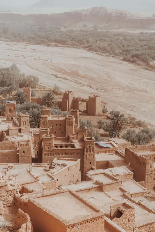 Marrakech: Ait Benhaddou, Ouarzazate, Guided Day Trip - Lunch with views, but bring your wallet