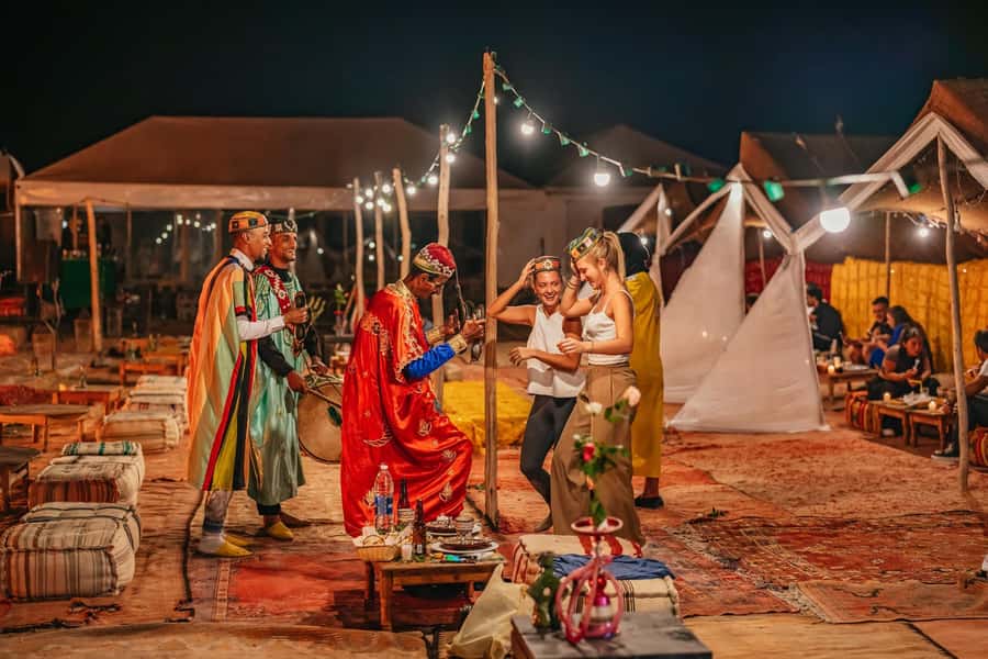 Marrakech: Buggy Ride, Pool & Dinner Show in Agafay Desert - A pool break after the dust