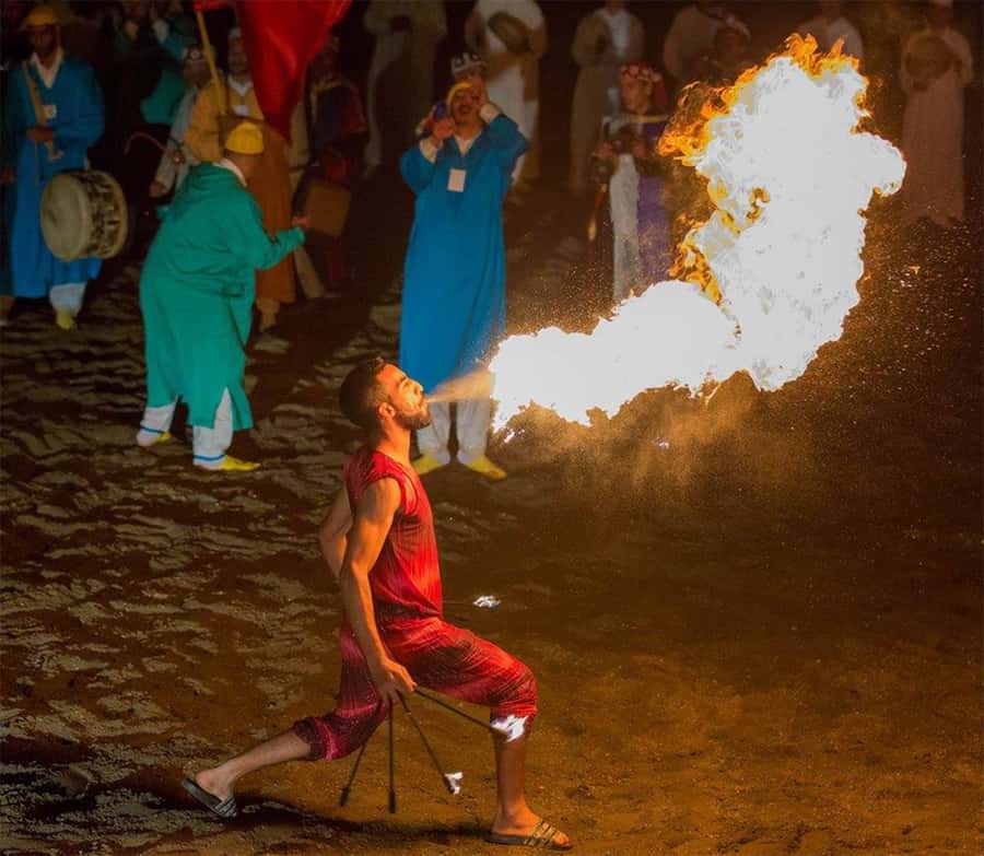Marrakech: Chez Ali Fantasia Folklore Show & Moroccan Dinner - Music, dancers, and the indoor performance