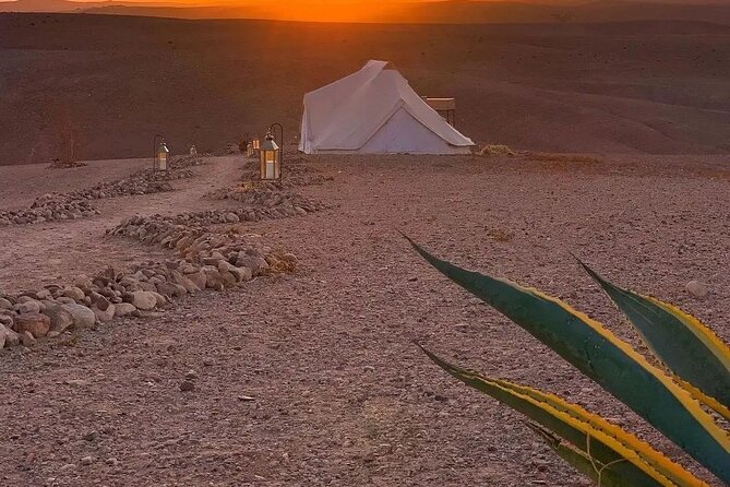 Marrakech Desert Tour & Sunset Camel Ride with Dinner Show - Why Agafay works for a short desert evening