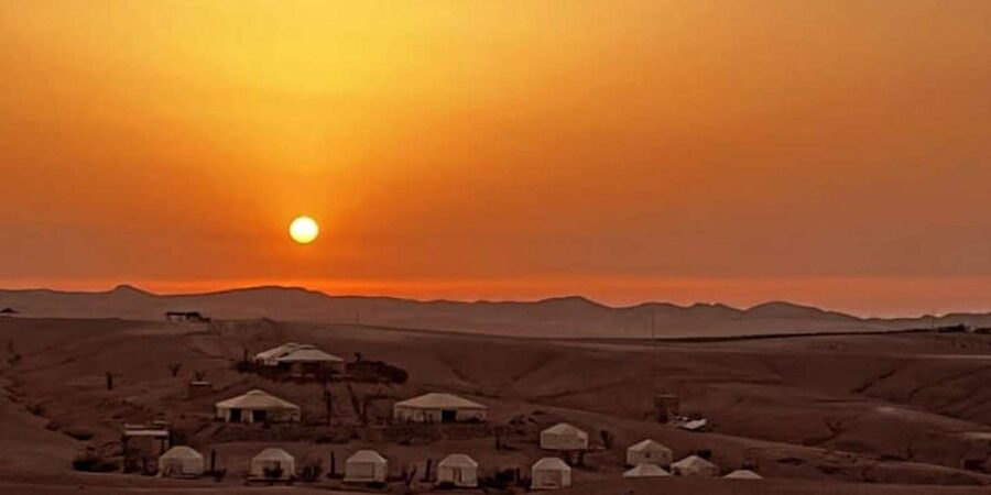 Marrakech: Desert Tour with Dinner, Show and Camel Ride - Music, fire, and an easygoing camp evening