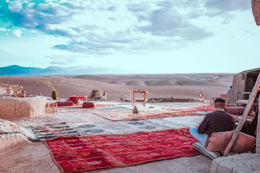 Marrakech: Dinenr In Agafay, Sunset Camel Ride & Fire show - Berber drums and the fire show