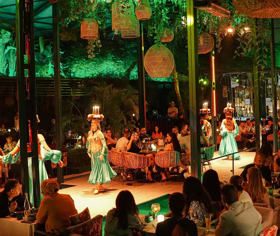 Marrakech : Dinner Show at Nouba Restaurant - The room, seating, and timing