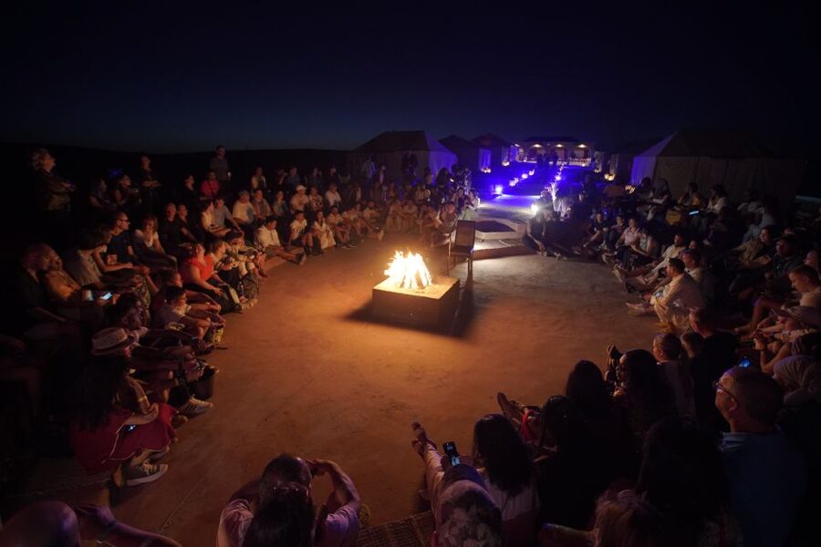 Marrakesh: Agafay Desert 3-Course Dinner Show & Pool Access - Campfire music, Gnawa rhythms, and fire-eating
