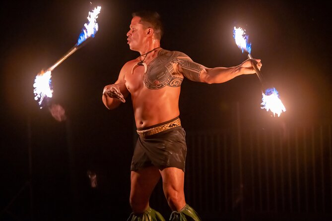 Maui Luau: Gilligans' Island Luau in Kihei - The buffet: local dishes with a few familiar anchors