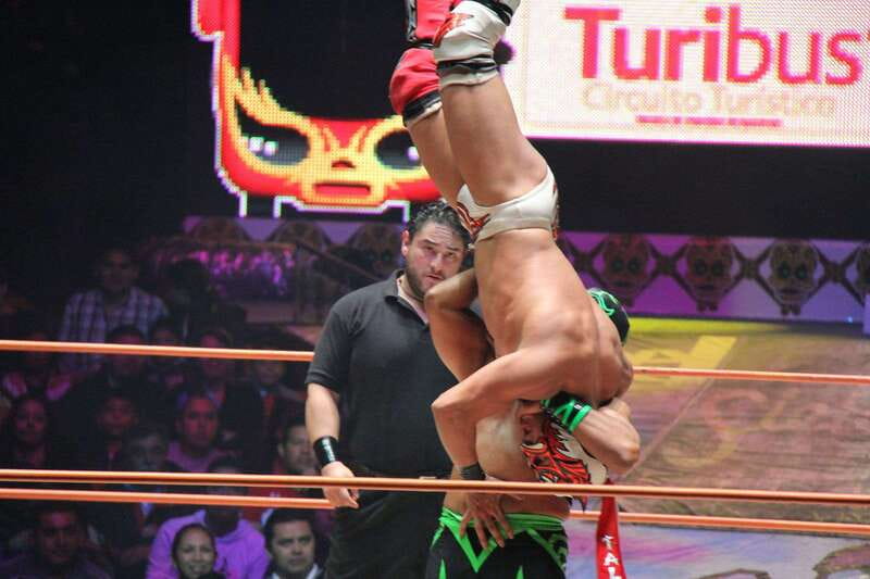 Mexico City: Turiluchas Amazing Wrestling Show - Booking flexibility and timing