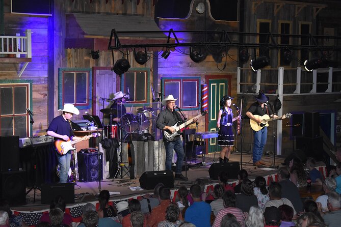 Mount Rushmore and Black Hills Tour with Two Meals and a Music Variety Show - Lunch at Custer State Park is on your own