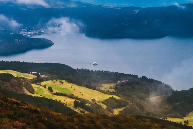 Mt Fuji & Hakone Cruise, Drum Show Bullet Train 1 Day from Tokyo - Riding the Komagatake Ropeway