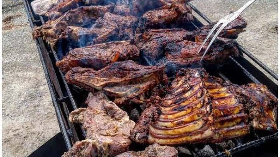 Nairobi: Cabaret Show with Dinner at Safari Park Hotel - The extra 30 minutes after the show