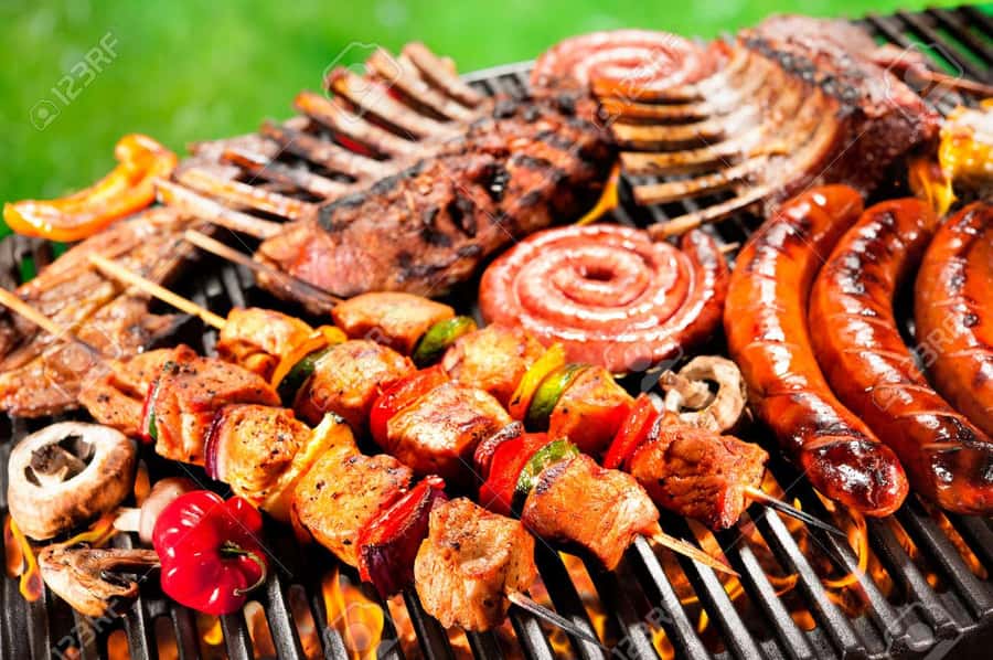 Nairobi: Cabaret Show with Dinner at Safari Park Hotel - Nyama Choma: the meal is part of the show