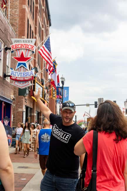 Nashville: The Ryman, Tootsies, Broadway, & Printer's Alley - The Ryman and Nashville’s music story