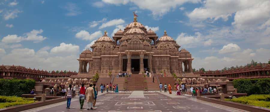 New Delhi: Akshardham Exhibition, Light & Water Show Tour - Guides, drivers, and the private format