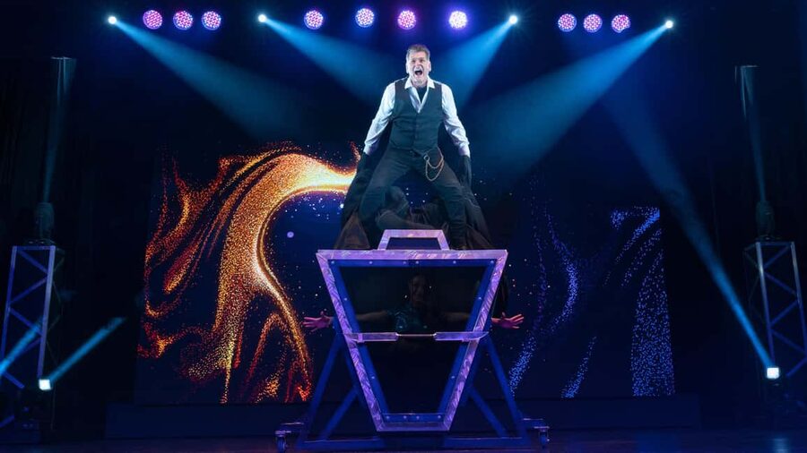 Niagara Falls, Canada: Wild Magic Show Ticket - Practical tips before you go