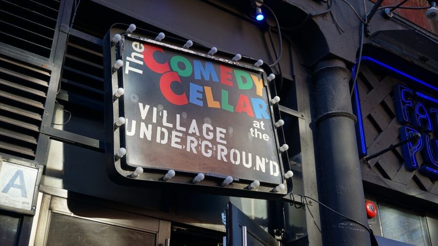 NYC: New York City History of Stand-Up Comedy Tour - The complimentary show options add real value