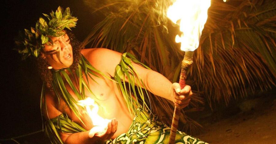 Oahu: Germaine's Traditional Luau Show & Buffet Dinner - Music and dance across five island cultures