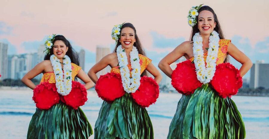 Oahu: Ka Moana Luau Dinner and Show at Aloha Tower - Key points to know before you book