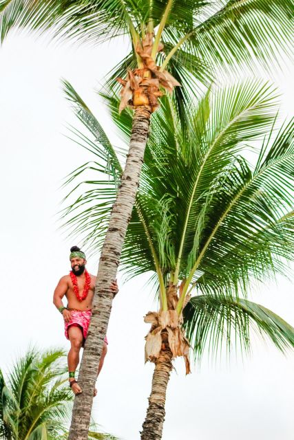 Oahu: Ka Moana Luau Dinner and Show at Aloha Tower - Why Aloha Tower makes a good luau venue