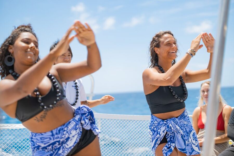 Oahu: Turtle Canyon Snorkeling & Hula Show - Who will enjoy this most?