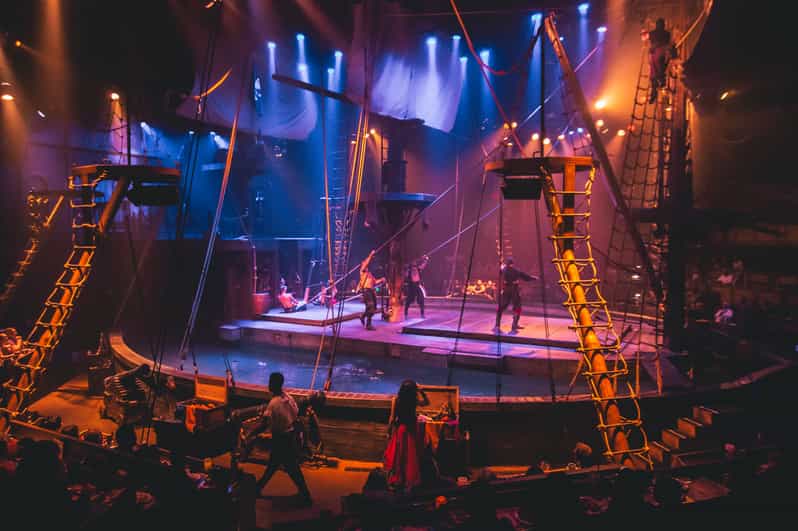Orlando: Pirates Adventure Dinner Show with Drinks - Boarding the Spanish galleon in Orlando