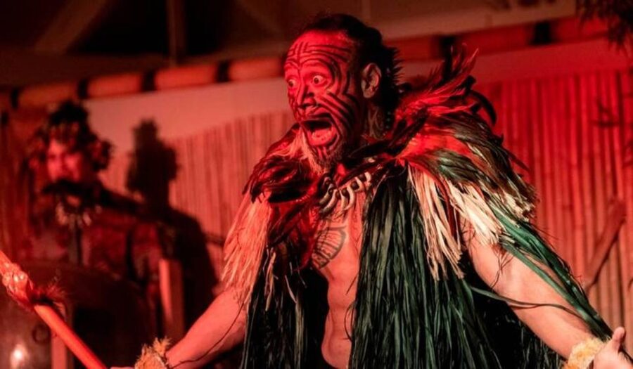 Orlando: Polynesian Fire Luau with Dinner and Live Show - The outdoor fire finale