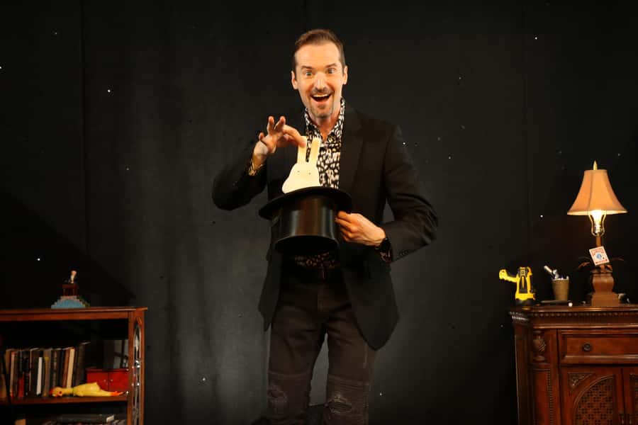 Orlando: The Outta Control Magic Comedy Dinner Show - Key points to know before you book
