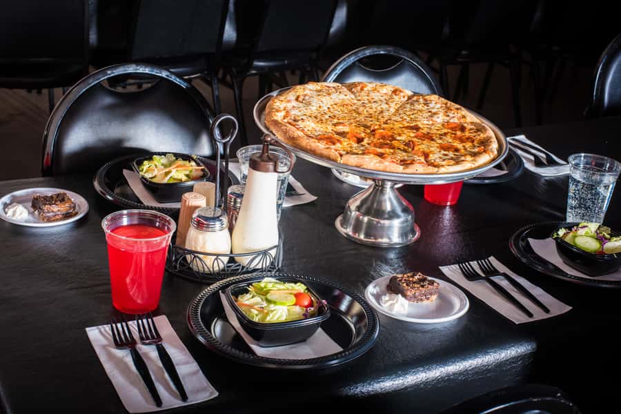 Orlando: The Outta Control Magic Comedy Dinner Show - What makes the Outta Control show different