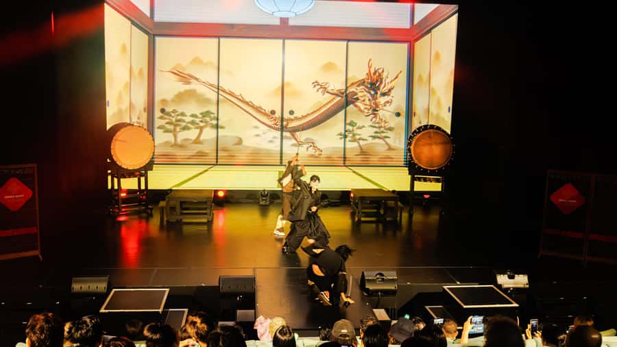 OSAKA NIGHT FUSION Japanese Taiko Kabuki Samurai Dance Show - Booking details and practical tips