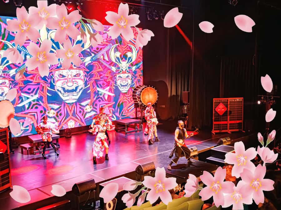 OSAKA NIGHT FUSION Japanese Taiko Kabuki Samurai Dance Show - What happens inside the 50-minute performance
