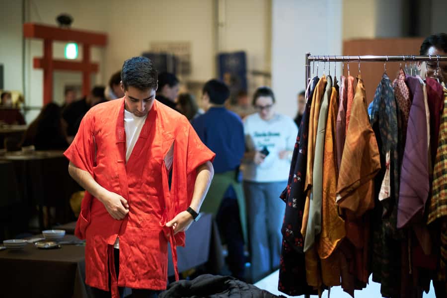 Osaka: Sumo Show & Experience w/ Optional Kimono & Hot Pot - Who Will Enjoy This Most?