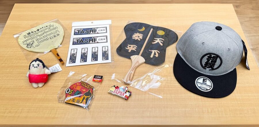 Osaka: Sumo Stage Show with Bento or Snack + Fight & Photo - Practical details that can affect your evening