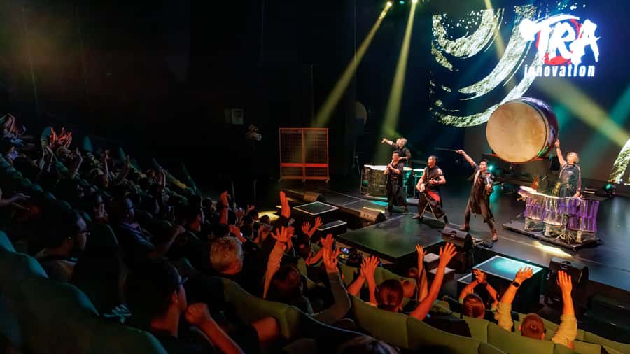 Osaka: UTAGE Japanese Taiko Live Show - One song puts you on the stage