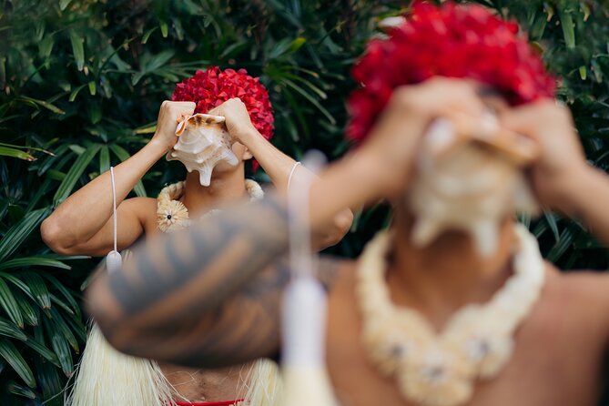 Paina Waikiki Luau at Waikiki Beach Marriott - The story of Waikīkī through music and hula