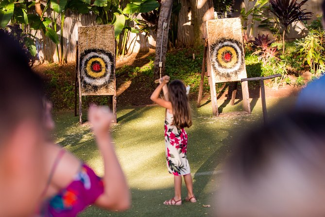 Paradise Cove Luau - Hawaiian games and activities before dinner