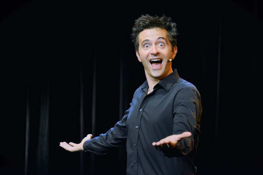 Paris: Comedy Show in English - How to Become a Parisian - Should you book How to Become a Parisian?