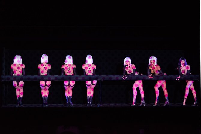 Paris Crazy Horse Cabaret Show with Beverages including Champagne - The dress code is relaxed, but not casual