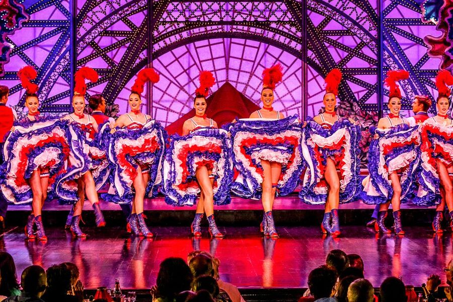 Paris: Dinner Show at the Moulin Rouge - What Féerie gives you for the price