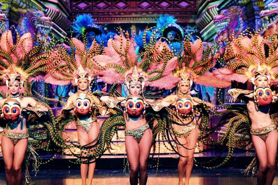 Paris: Dinner Show at the Moulin Rouge - Seating is the biggest practical weakness