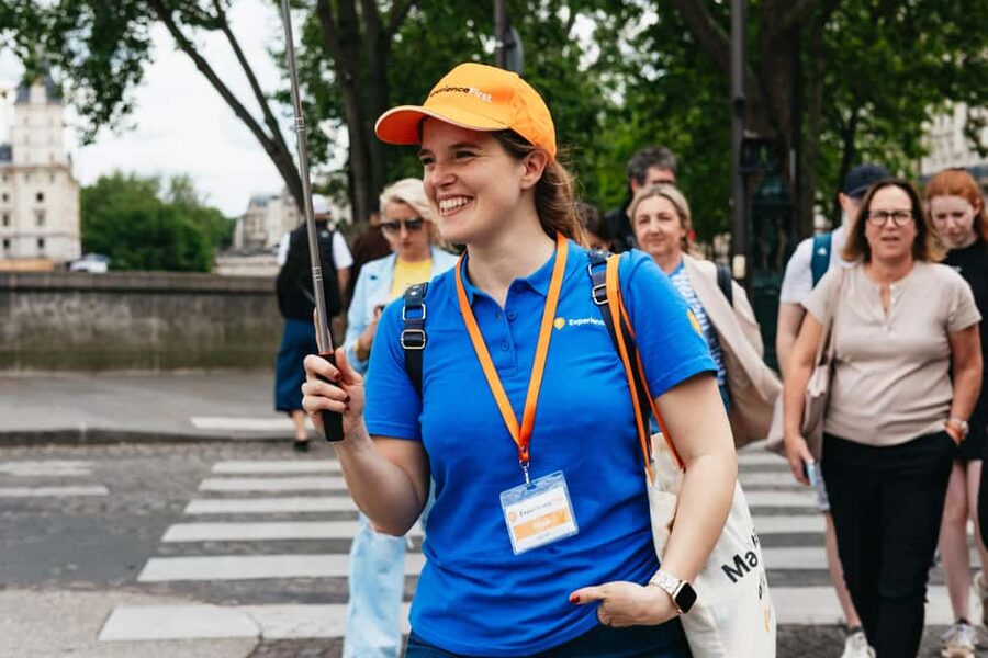 Paris: Emily TV Show Locations Guided Walking Tour - Pace, guide style, and practical details