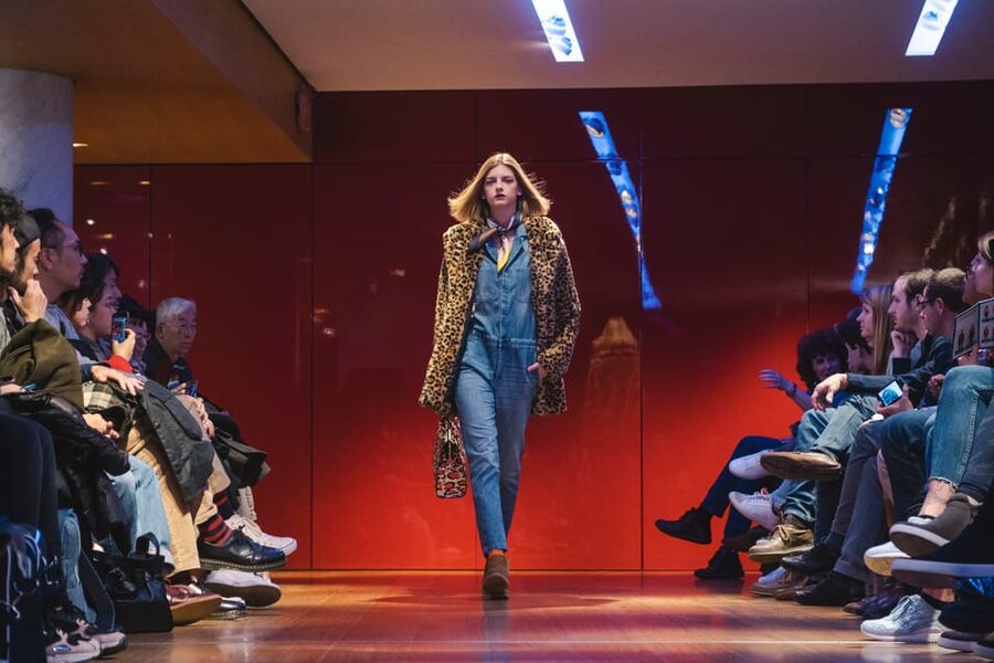 Paris: Fashion Show at Galeries Lafayette Haussmann - Is It Good Value at $29?
